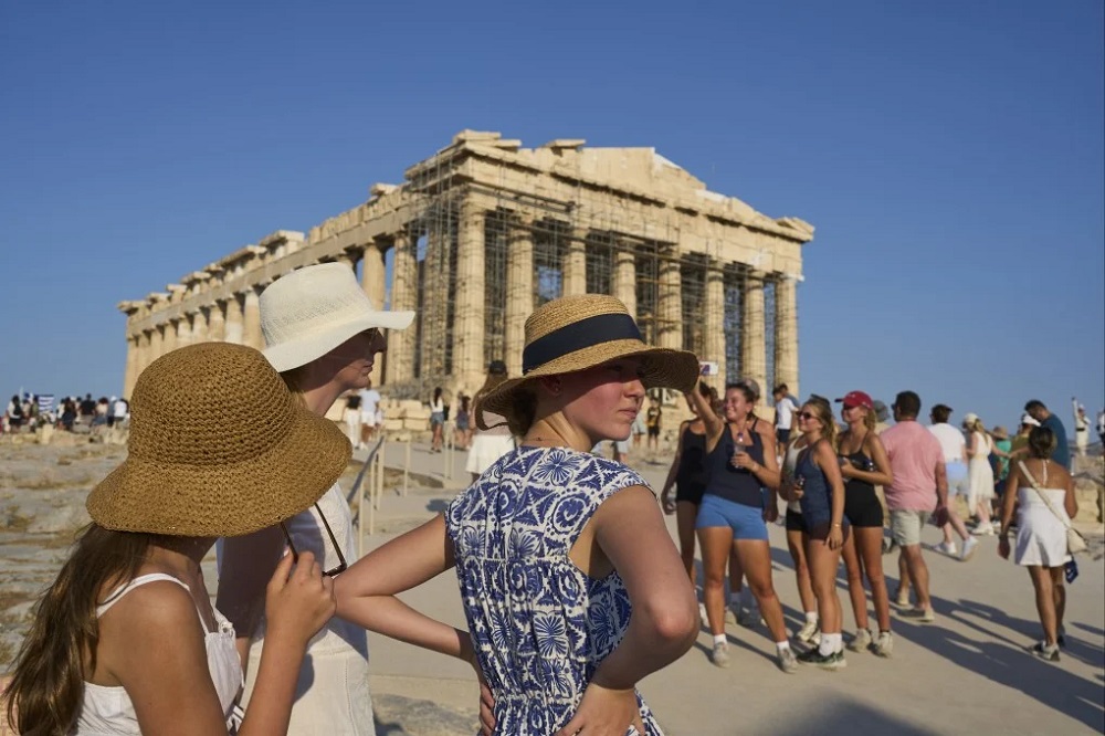 The Benefits of Traveling During Off-Peak Seasons